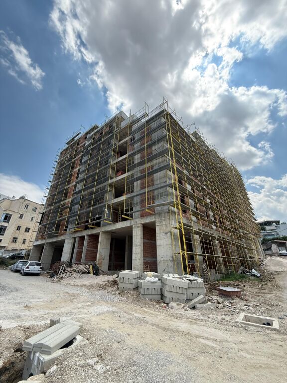 Apartament 2+1 për shitje – Ali Demi (tek ish Burgu i Grave)