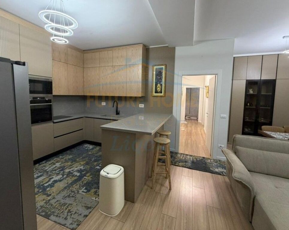 Qera, Apartament 3+1+Post Parkimi, Rruga e Kavajes, Garden Building