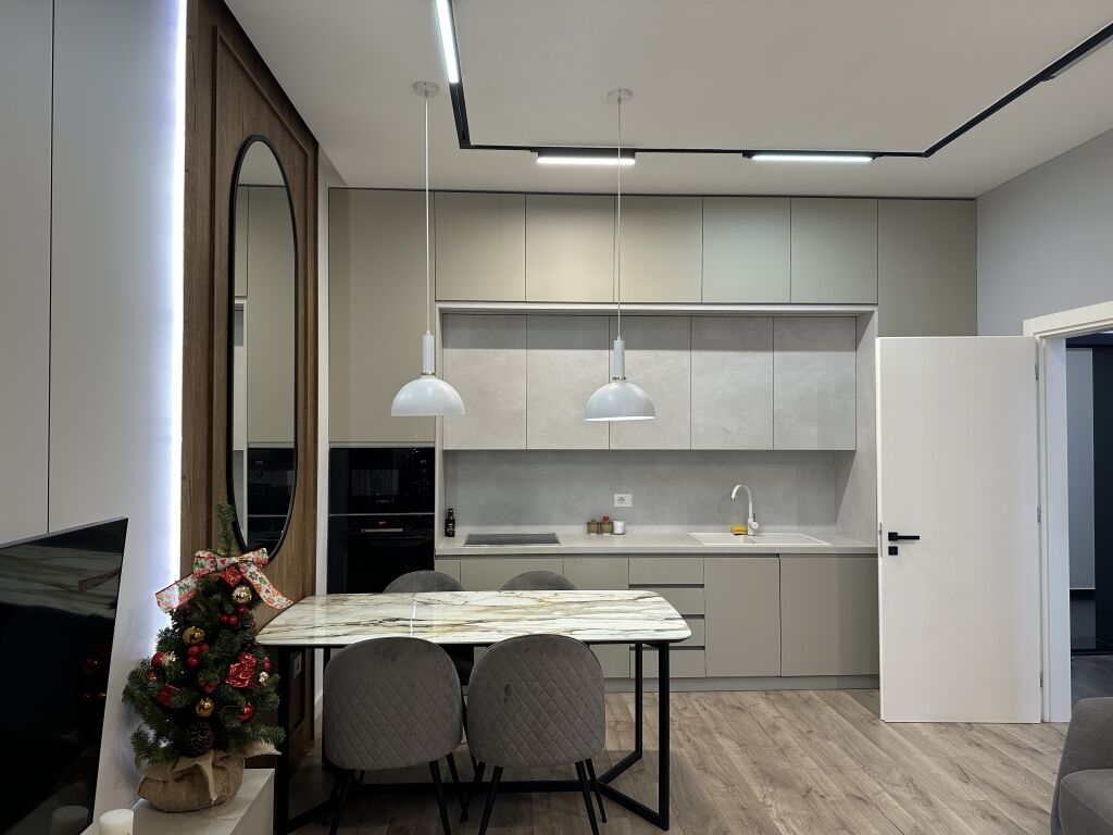🏡 Appartamento moderno 1+1 in affitto a Square 21