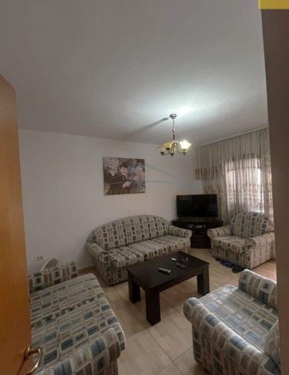 Shitet, Apartament 3+1, Rruga Karl Gega, Tirane