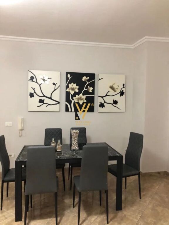 VENDESI APPARTAMENTO 2+1+2+2BLK A KOM.COLOMBO 2, LAGO ASCIUTTO 25.000.000 LEKE