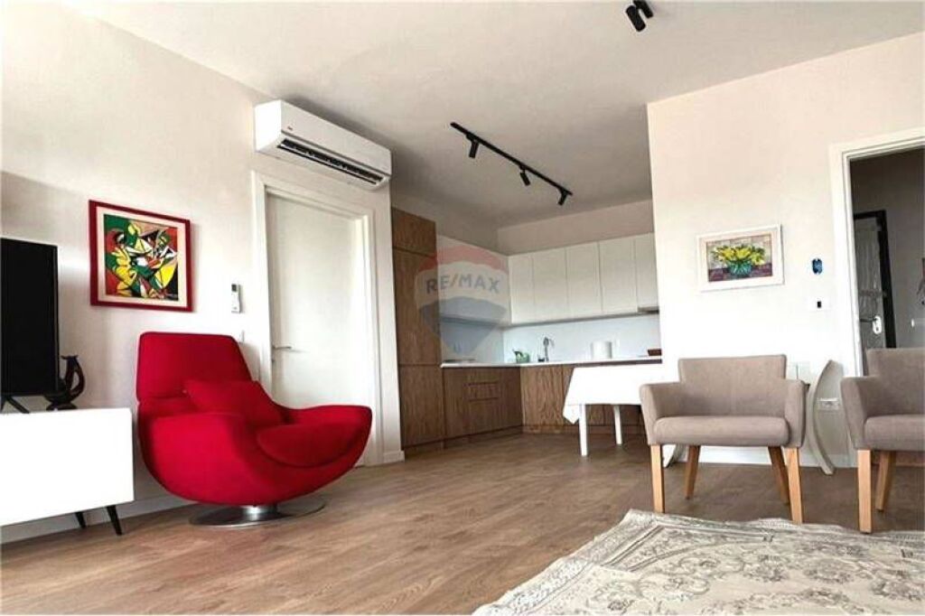 APARTAMENT 2+1 ME QIRA MYSLYM SHYRI