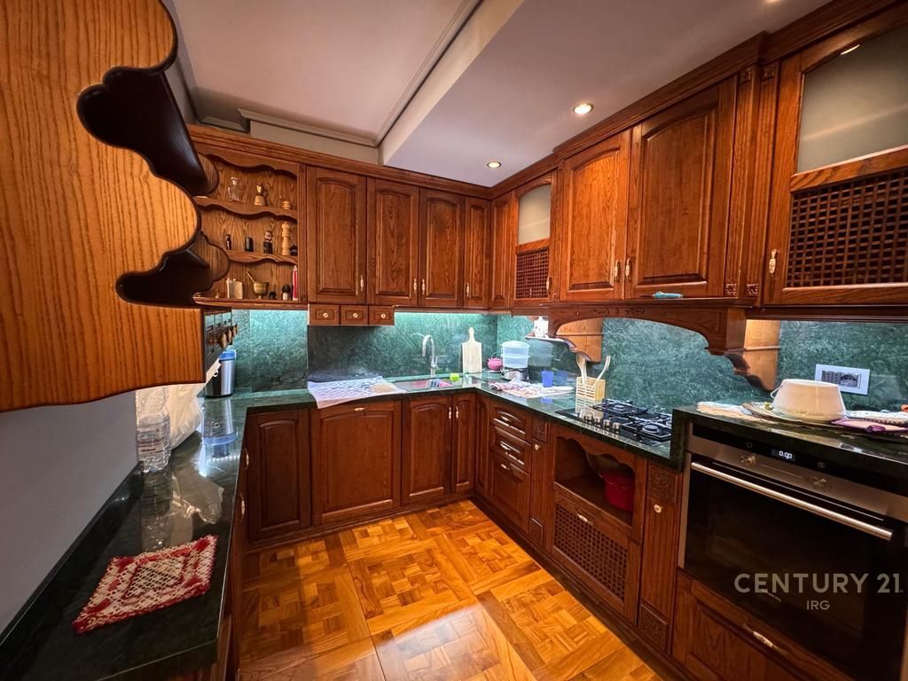 Apartament 2+1+2 ne Ish- Bllok 500,000 €