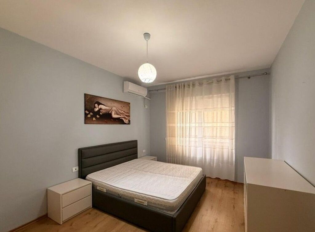 SHESIM APARTAMENT 2+1 PRANE KIKA 2 KOMUNA E PARISIT!