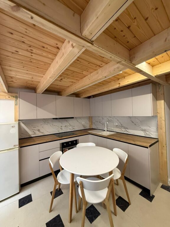 Apartament dublex me qera 1+1 📍Selvia, prane Vila Gold