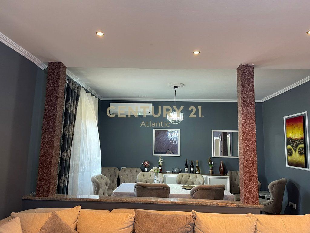 VENDESI PRIVATO IN VENDITA A SPITALLE, DURRES!