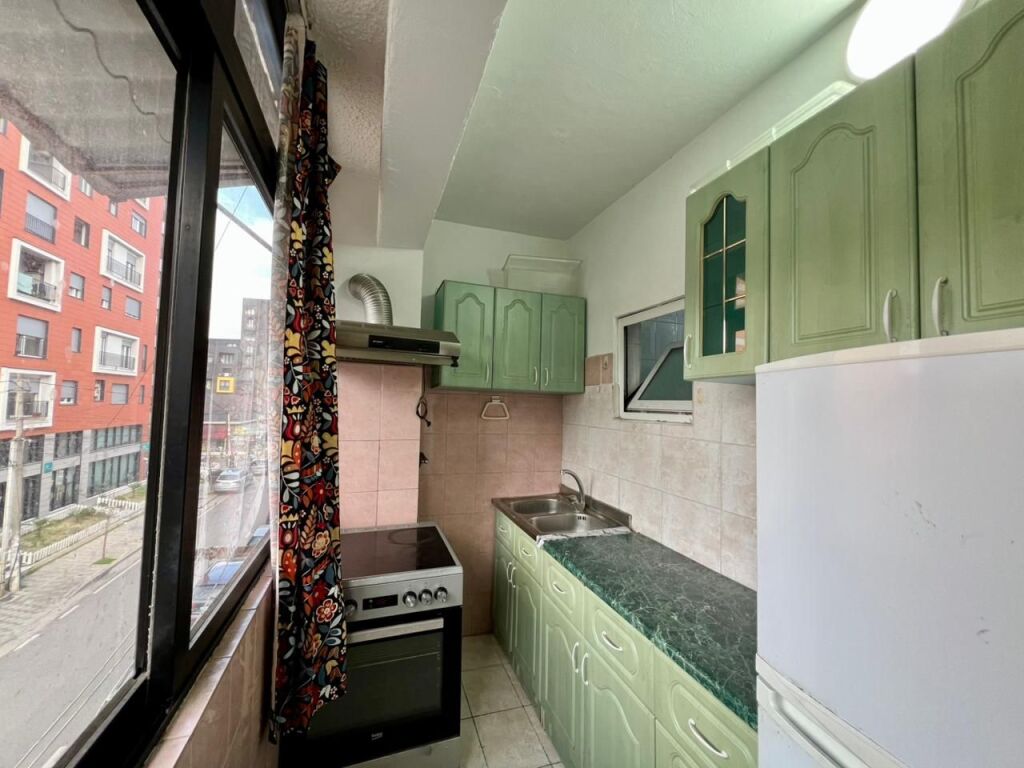 SUPER Apartamnt ne Zemer te Tiranes 1+1 te 21 Dhjetori