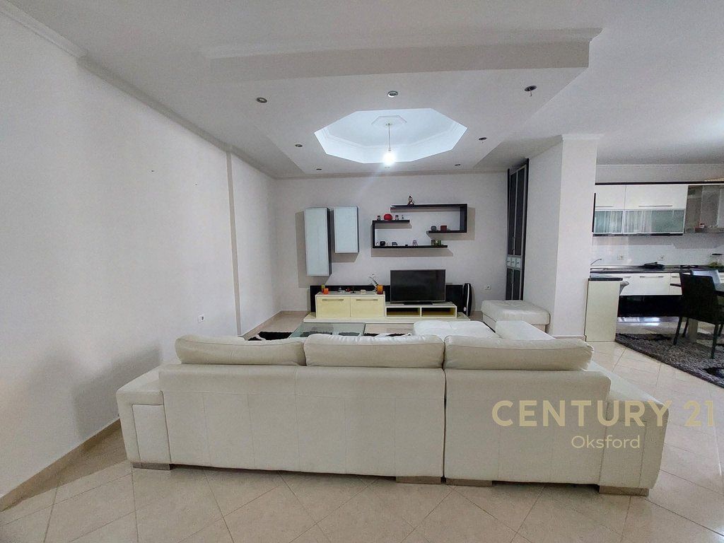 Appartamento 2+1 + Garage Chiuso per 2 Auto in Vendita. Astir 193.000 € Superficie Totale 105m2