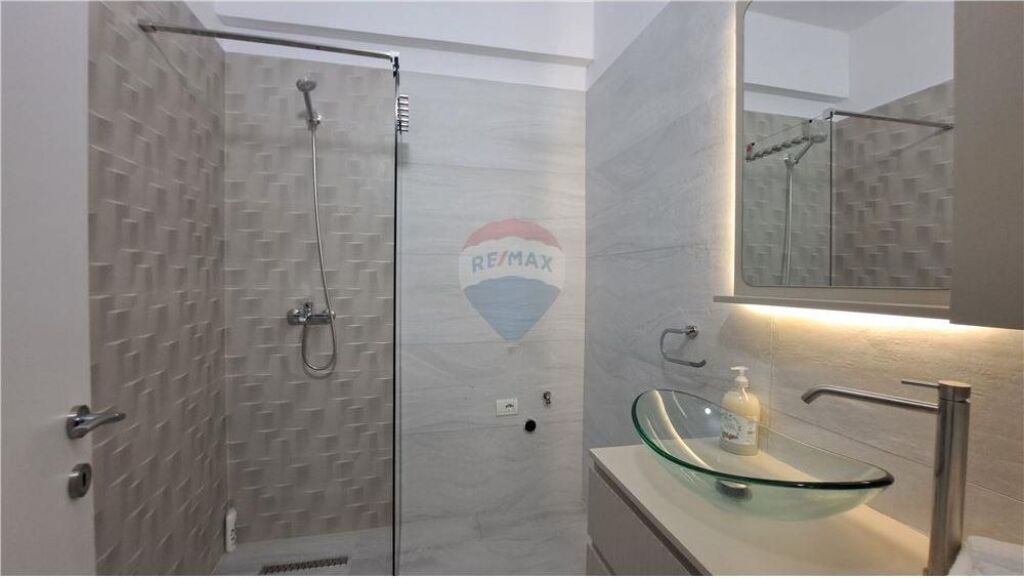 Apartment 2+1+2 for Sale, near Marine School, Vlore