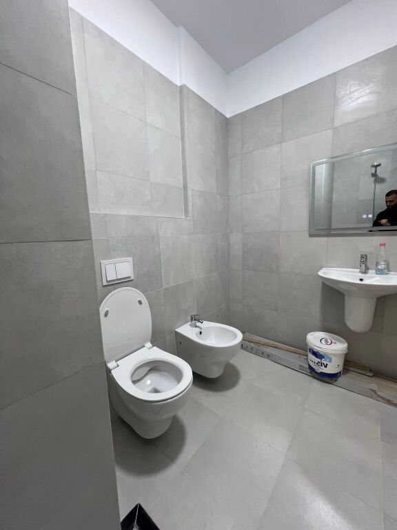 Apartament me qera