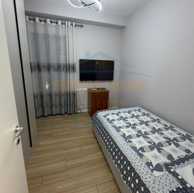 Qera, Apartament 3+1+Post Parkimi, Rruga e Kavajes, Garden Building