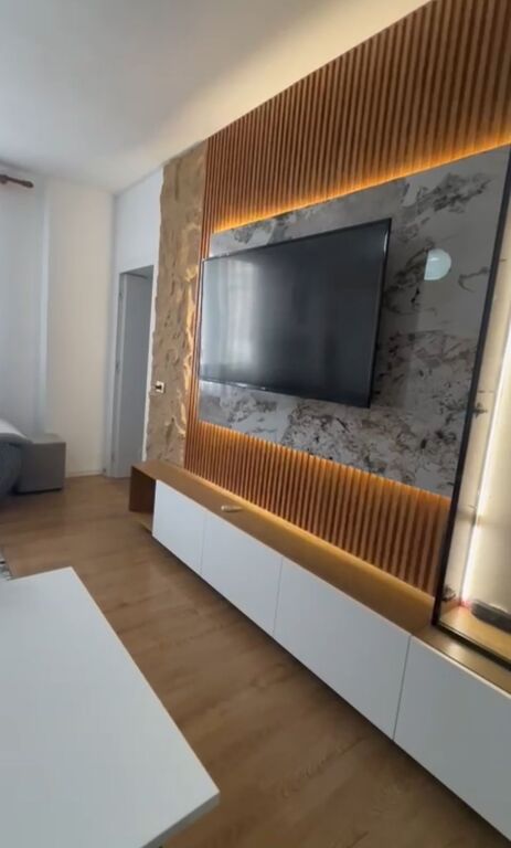 2+1 for rent, Astir