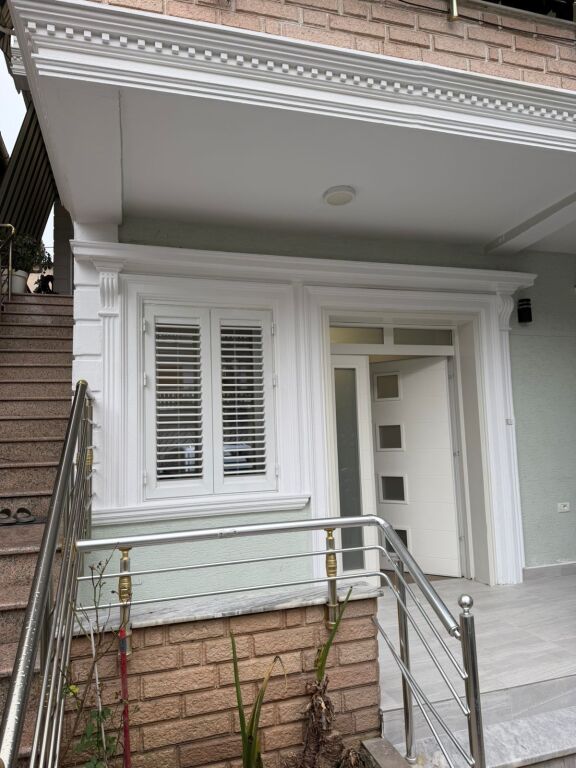 🏠 Jepet me qira pjese vile 2+1  📍 Rruga Gjon Mili, Bulevardi i Rii💰 Çmimi: 600 € / muaj