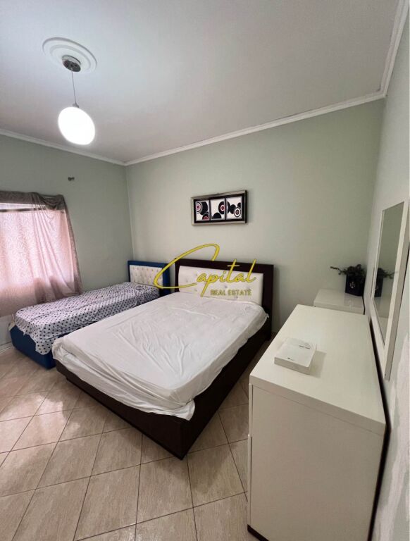 APARTAMENT ME QIRA 2+1 YZBERISHT 40.000 LEKE
