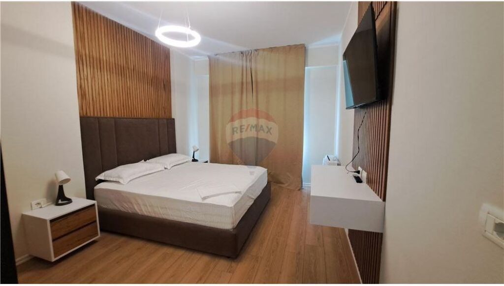 Apartment 2+1+2 for Sale, near Marine School, Vlore