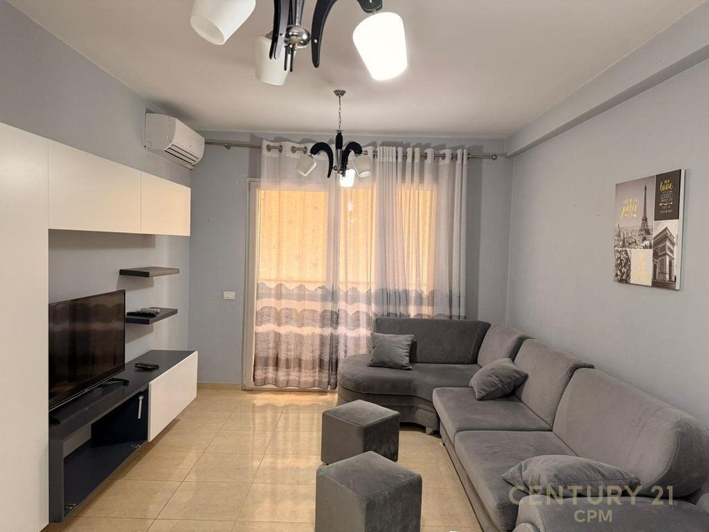 SHESIM APARTAMENT 2+1 PRANE KIKA 2 KOMUNA E PARISIT!