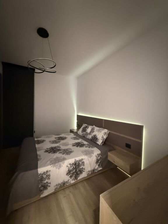 Jepet me qera: Super Apartament 2+1+2