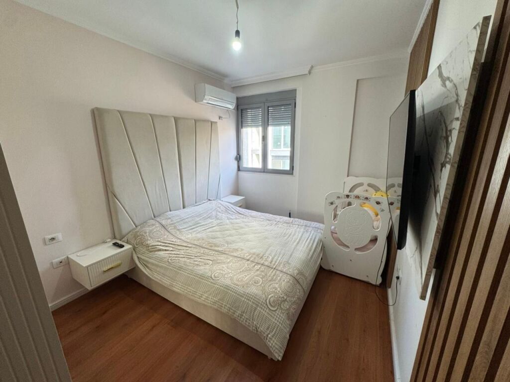 Apartament me qera