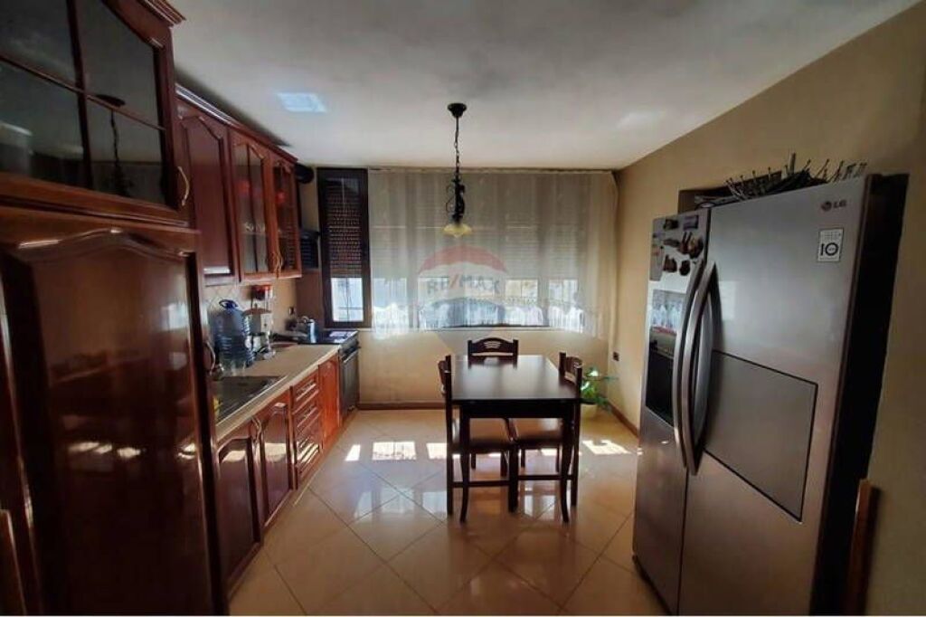 Apartment - For Sale - 21 Dhjetori, Tirana