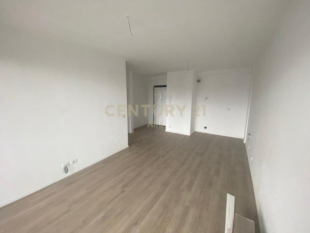 Appartamento 1+1 in vendita, Accesso Tirana. 120.000 € Superficie totale 64m2