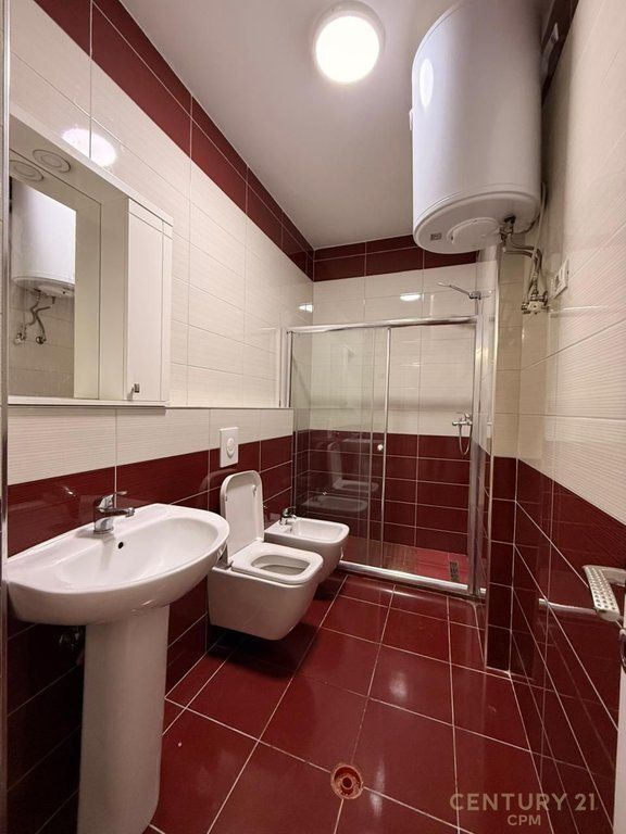 SHESIM APARTAMENT 2+1 PRANE KIKA 2 KOMUNA E PARISIT!