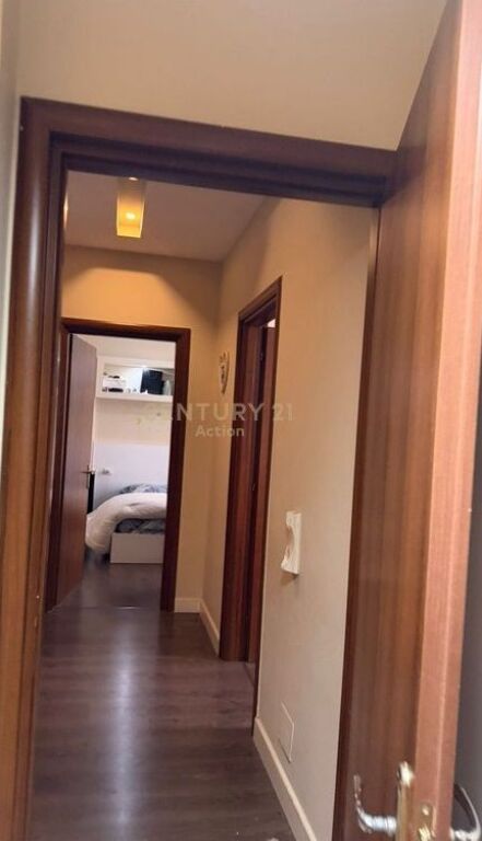 Shesim apartament 2 +1,Bulevardi i Ri-Kashar!
