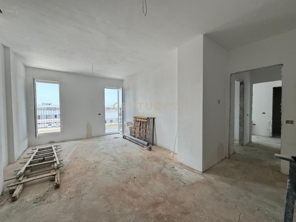 SHESIM APARTAMENT 2+1+2 TEK UNIVERS CITY 112,000 € Sip. Totale  110m2
