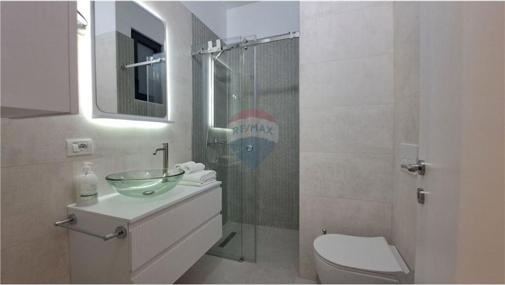 Apartment 2+1+2 for Sale, near Marine School, Vlore