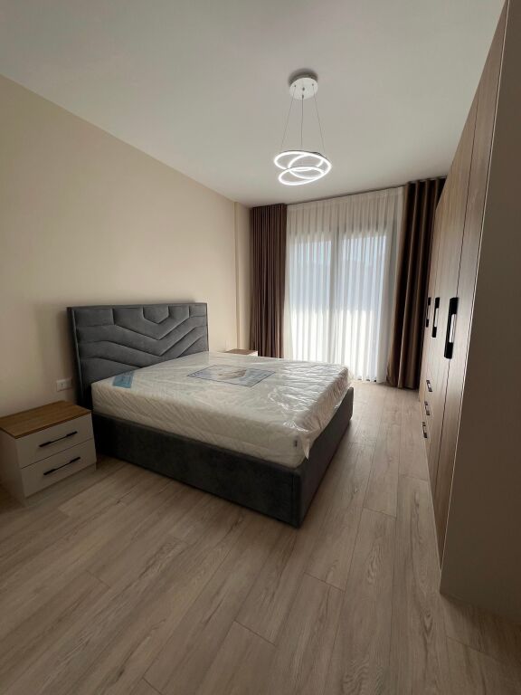 Apartament me qera