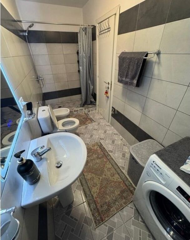 APARTAMENTI 1+1 PRANE TREGUT TE RI ELEKTRIK