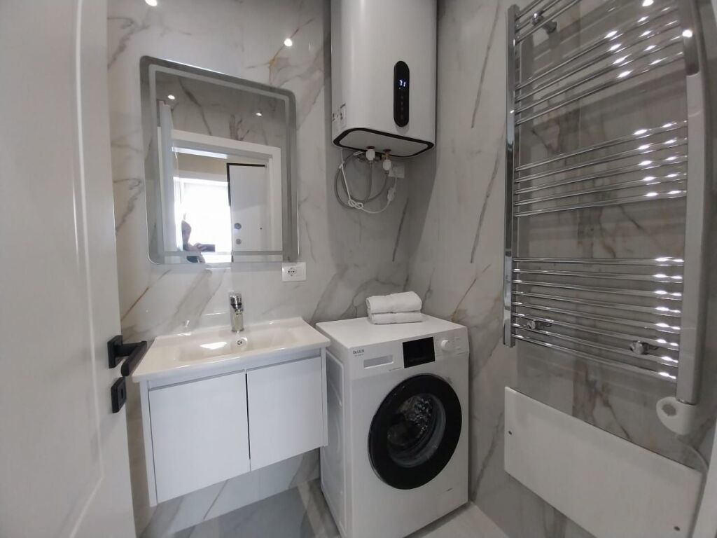 Skenderbej Square, 2 modern studios for rent 1200 euros both or separated 600 euros each