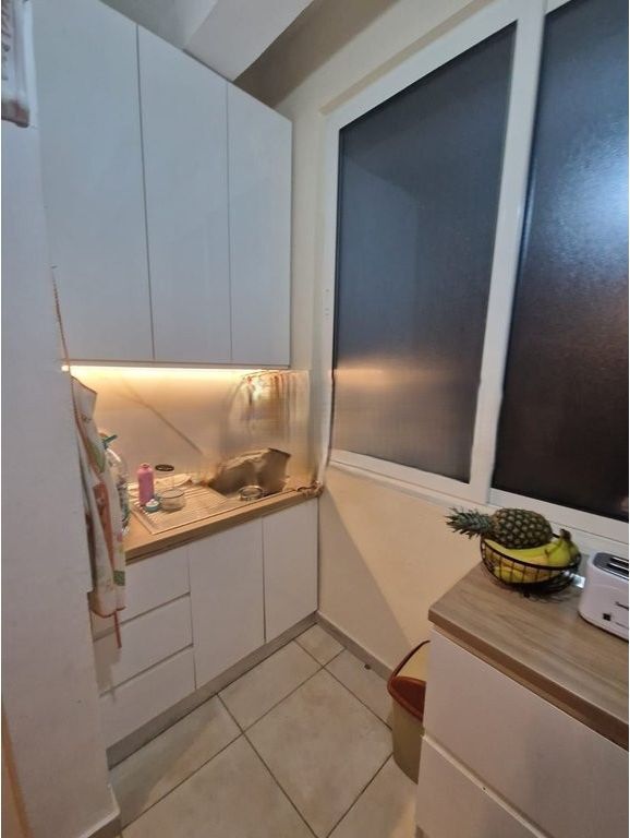 Shitet apartament 1+1 ne rrugen Mine Peza , Tirane. 120,000 €