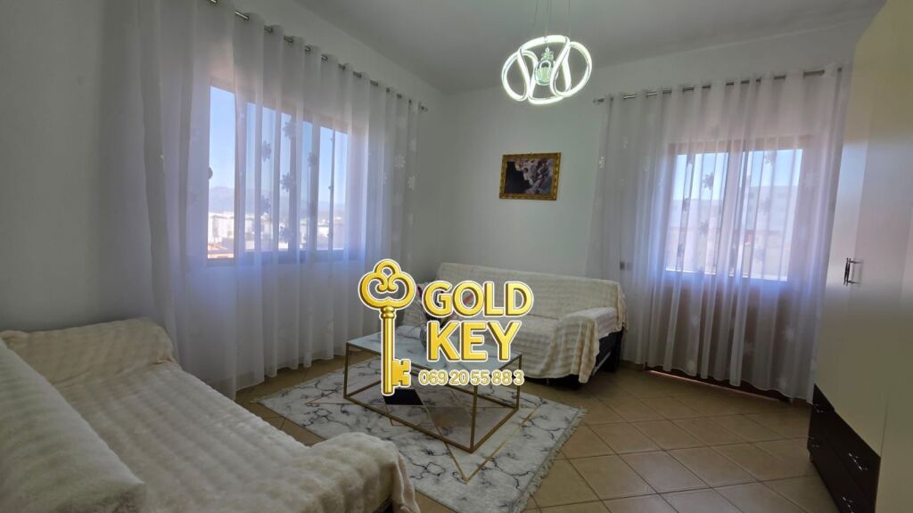 🏡✨ VILLA SU 3 PIANI IN VENDITA A VORË ✨🏡