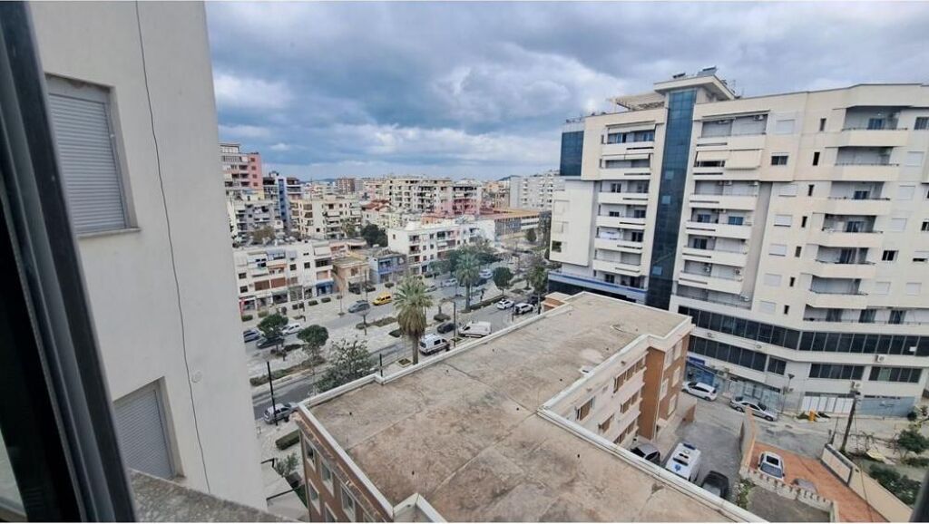 Apartament 1+1 ne shitje,ne Bulevard,Ismail Qemali,Vlore