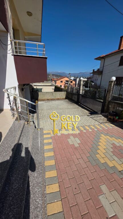 🏡✨ VILLA SU 3 PIANI IN VENDITA A VORË ✨🏡