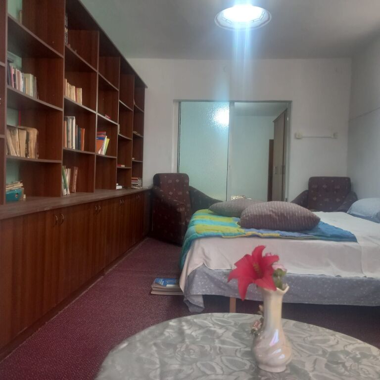 Apartament 2+1 per qira Materniteti i Ri !