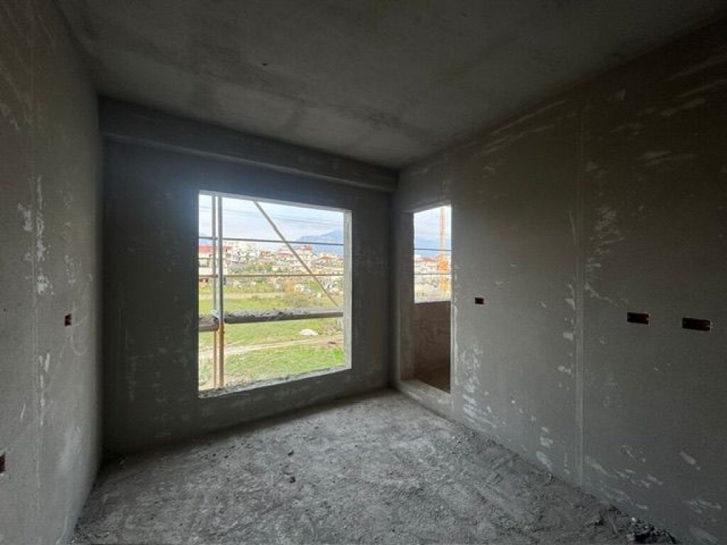 Apartment ne shitje te Aluna ne paskuqan