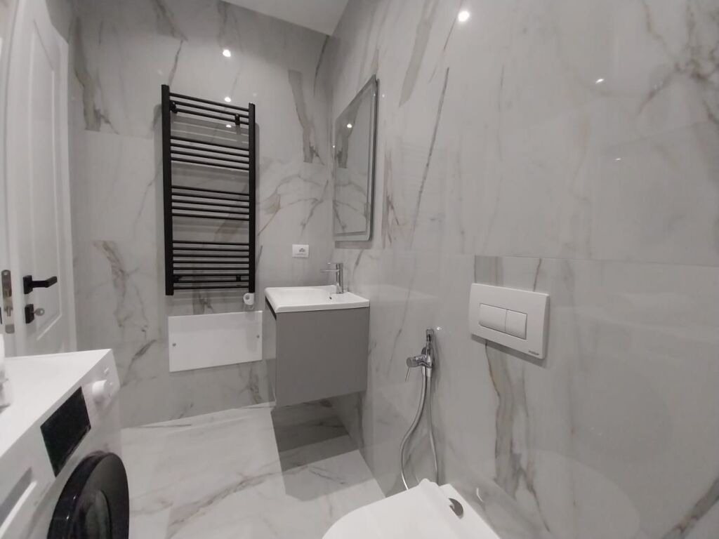 Skenderbej Square, 2 modern studios for rent 1200 euros both or separated 600 euros each