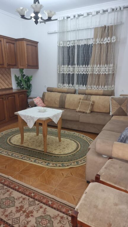 Appartamento 2+1 in affitto, Vecchio parco vicino a Deliorgji, 500 mila lek/mese