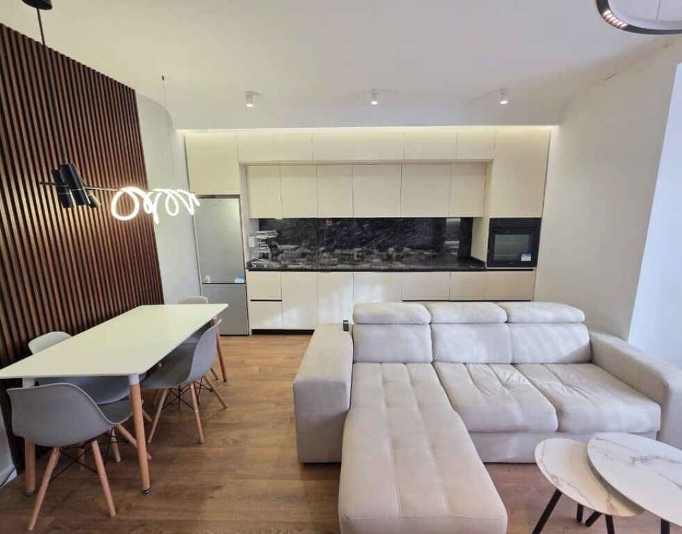 🏡 Apartament 2+1 me qira tek Juridiku, Ish-Bllok – Tiranë🤍