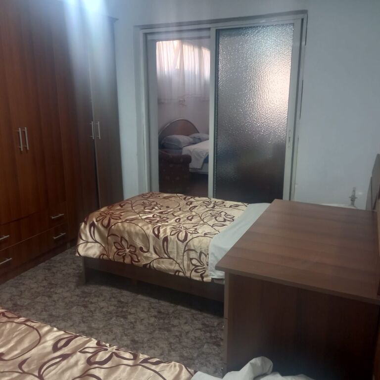 Apartament 2+1 per qira Materniteti i Ri !
