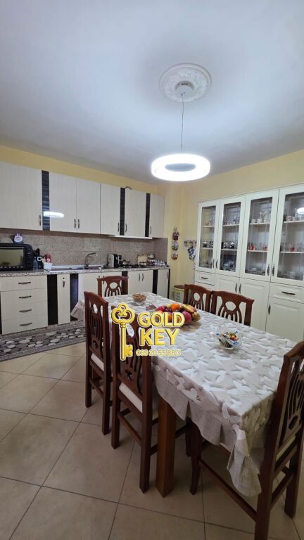 🏡✨ VILLA SU 3 PIANI IN VENDITA A VORË ✨🏡