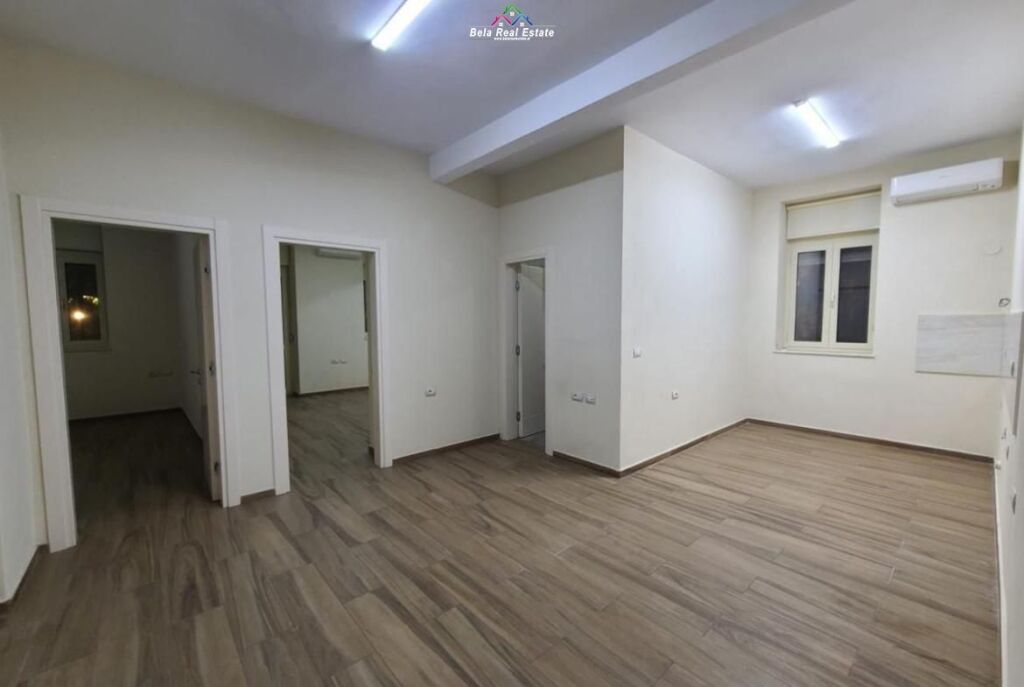 Office For Rent 2+1 At Zogu i Pare Boulevard ( ID BZ2118) Tirana