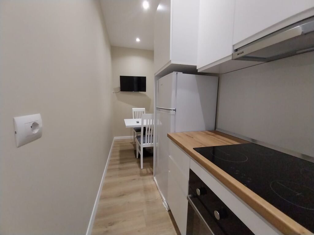 Skenderbej Square, 2 modern studios for rent 1200 euros both or separated 600 euros each