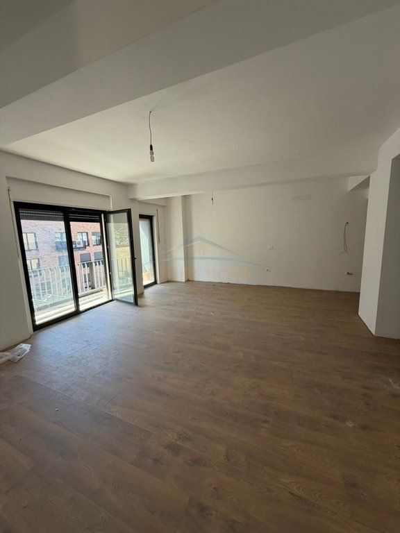 Shitet, Apartament 3+1+2, Rezidenca Kodra e Diellit 2.