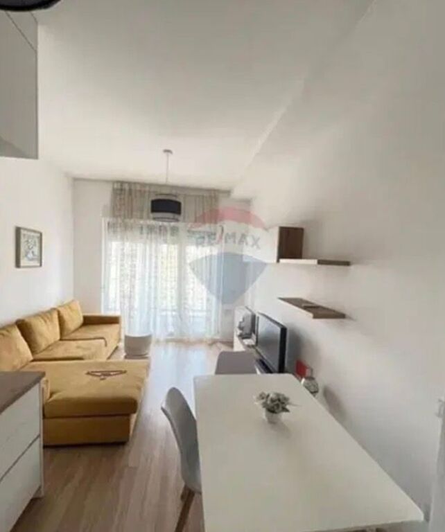 Apartament 1+1 me qera 21 Dhjetori Kontakti
