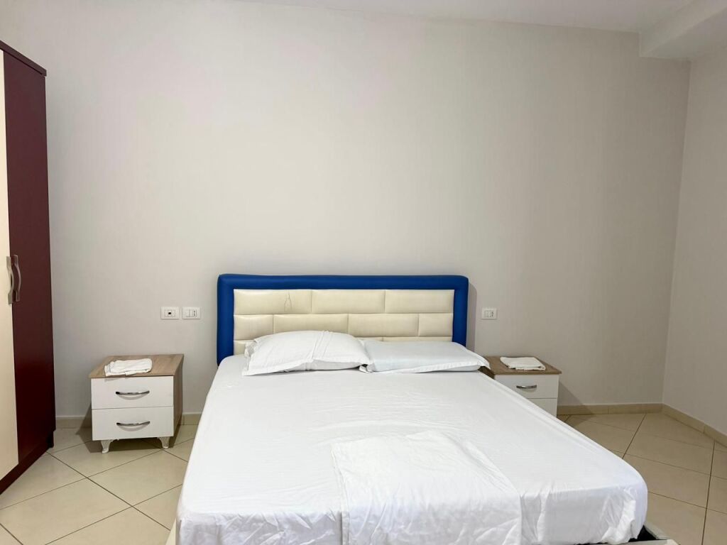 Appartamento 1+1 in Affitto a Lungo Termine - COBO CENTER, Lungomare, Vlorë