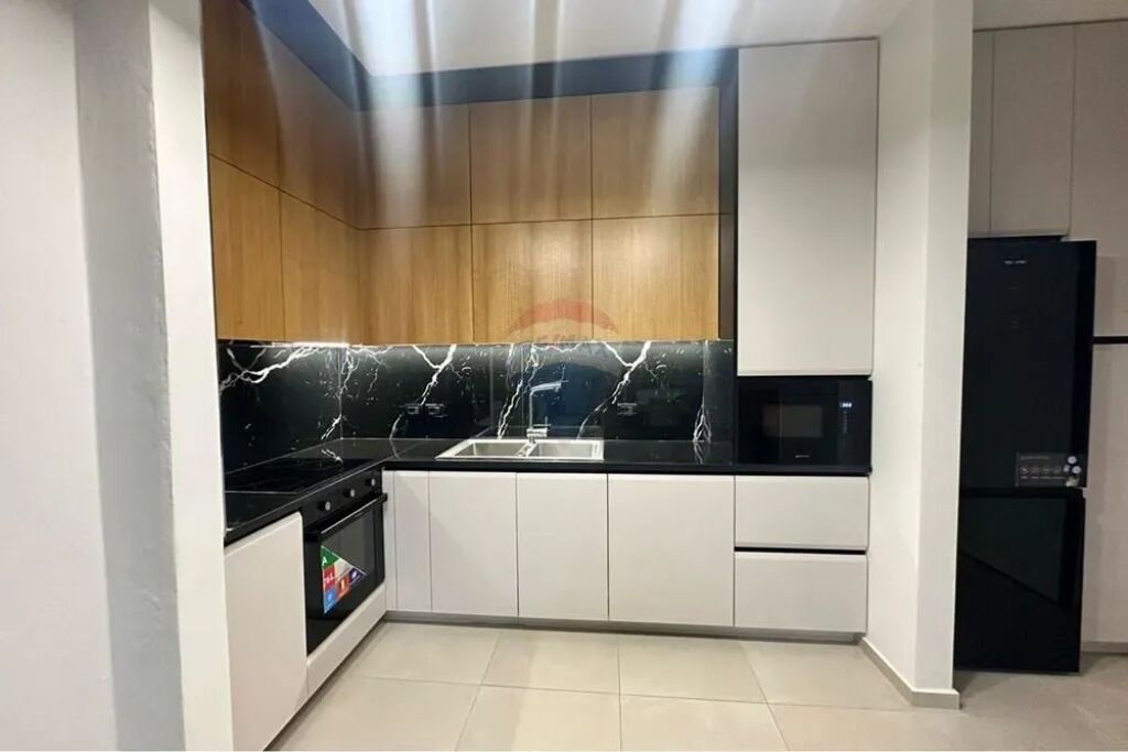 Apartament 1+1 me qira në Myslym Shyr