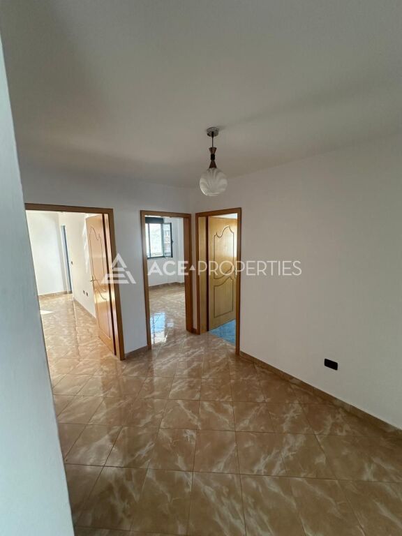 Appartamento 2+1 in vendita al Pallati Sportit Durres