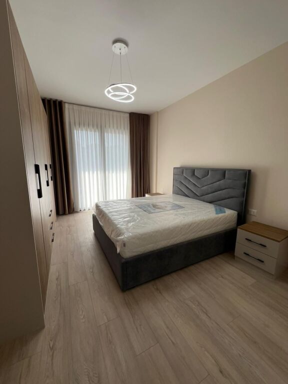 Jepet me Qera – Apartament 2+1 tek Kompleksi “Met-Invest”, Liqeni i Thatë 🌿